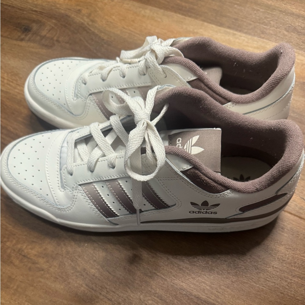 Adidas Womens Forum Low CL 'Wonder White Trace Brown